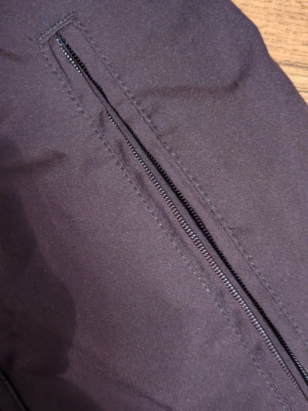 Old Navy Dark Maroon Women's Track Joggers - Picture 4 of 4